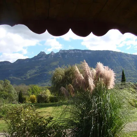 Les Patins A Roulottes Villa Yenne Buitenkant foto